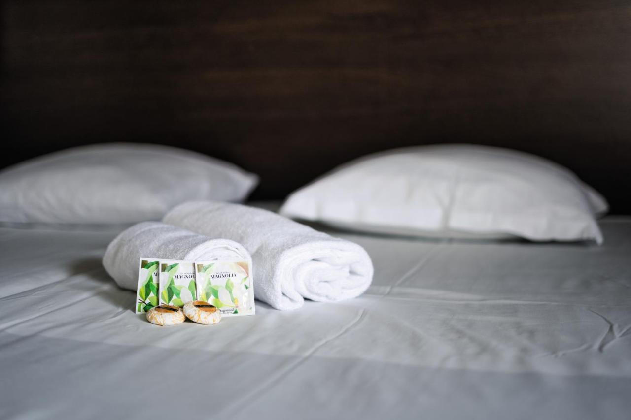 Hotel Vendome Menton - Reouverture ภายนอก รูปภาพ