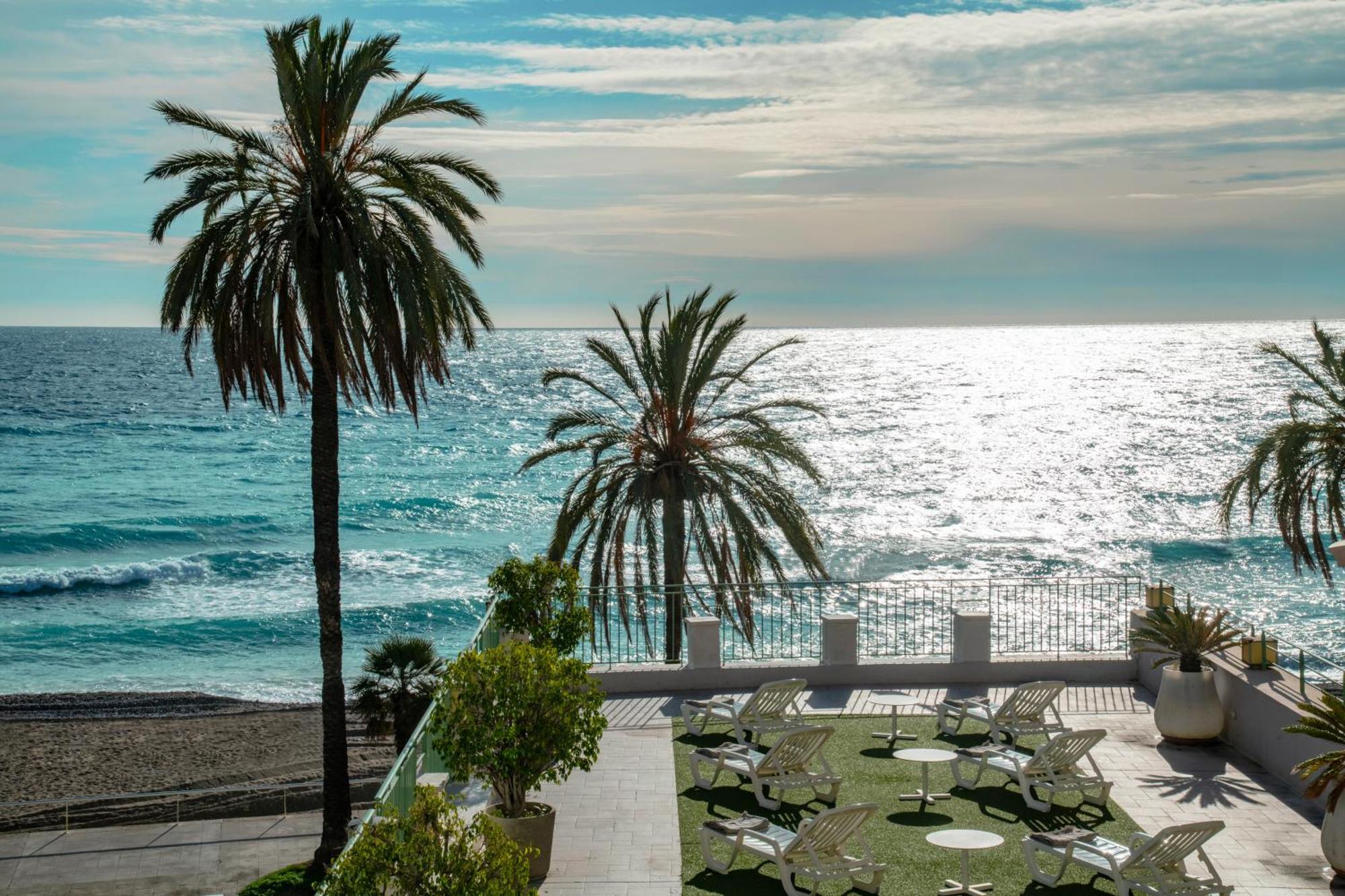 Hotel Vendome Menton - Reouverture ภายนอก รูปภาพ