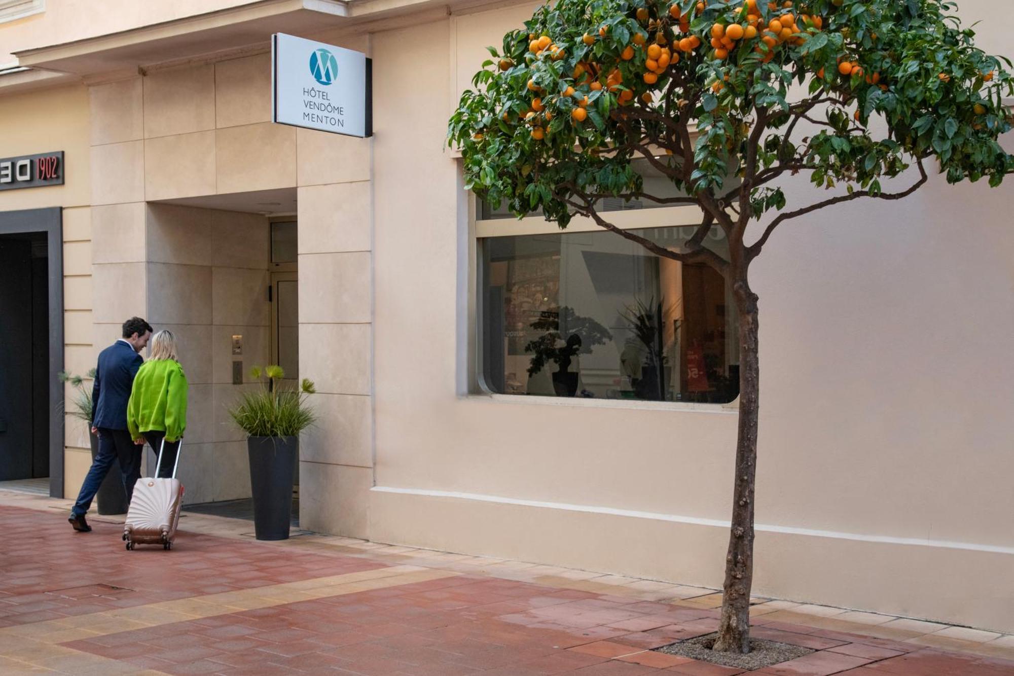 Hotel Vendome Menton - Reouverture ภายนอก รูปภาพ