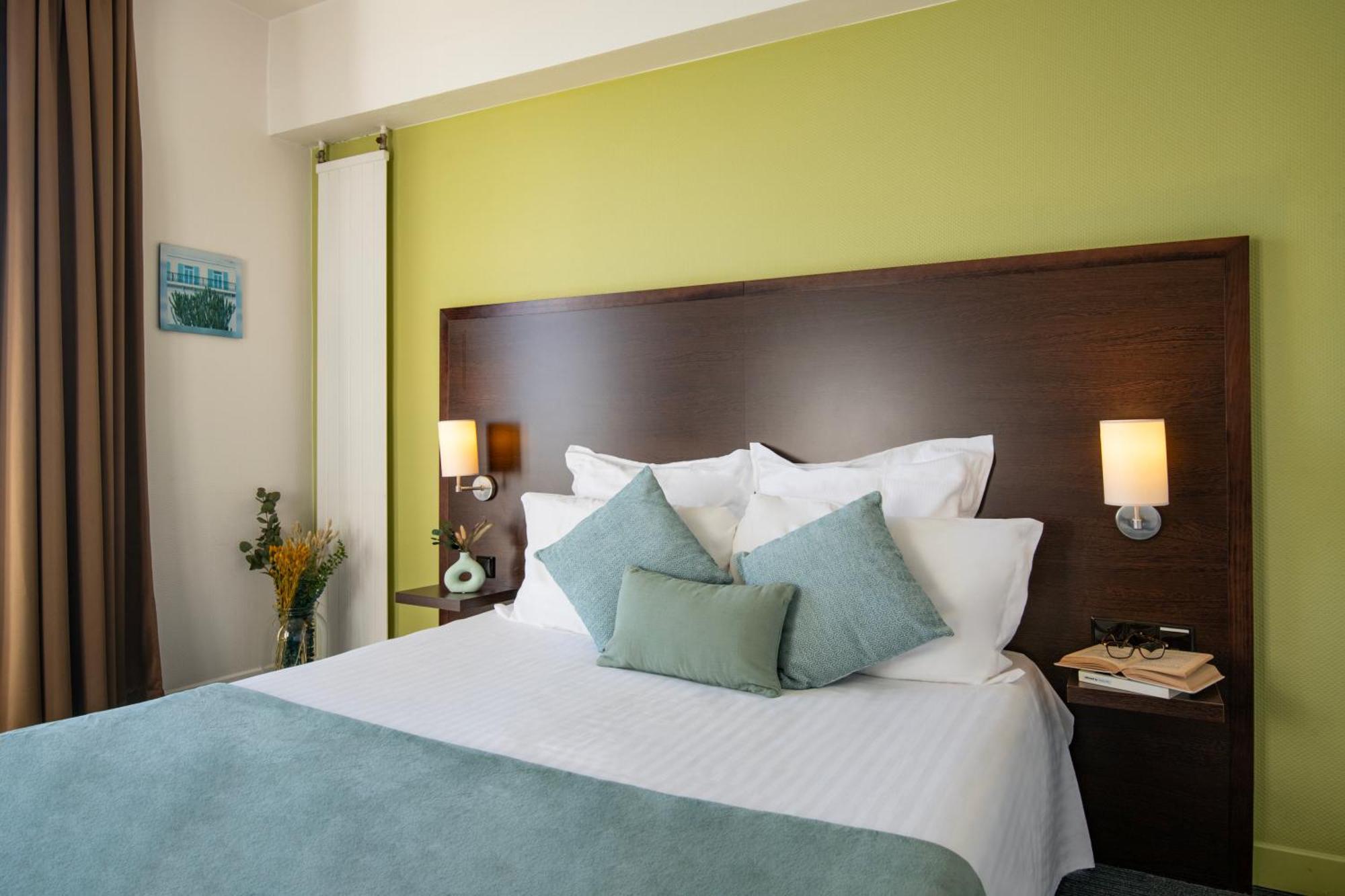 Hotel Vendome Menton - Reouverture ภายนอก รูปภาพ