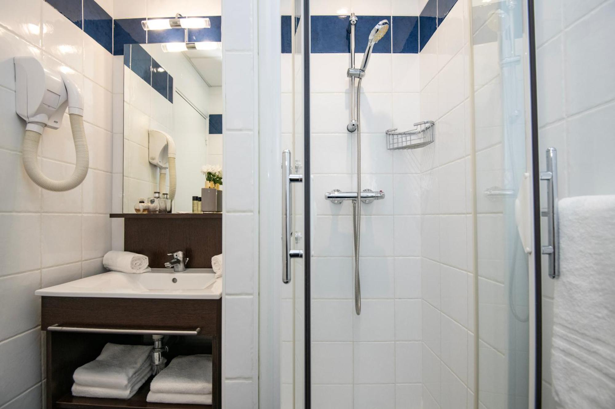 Hotel Vendome Menton - Reouverture ภายนอก รูปภาพ