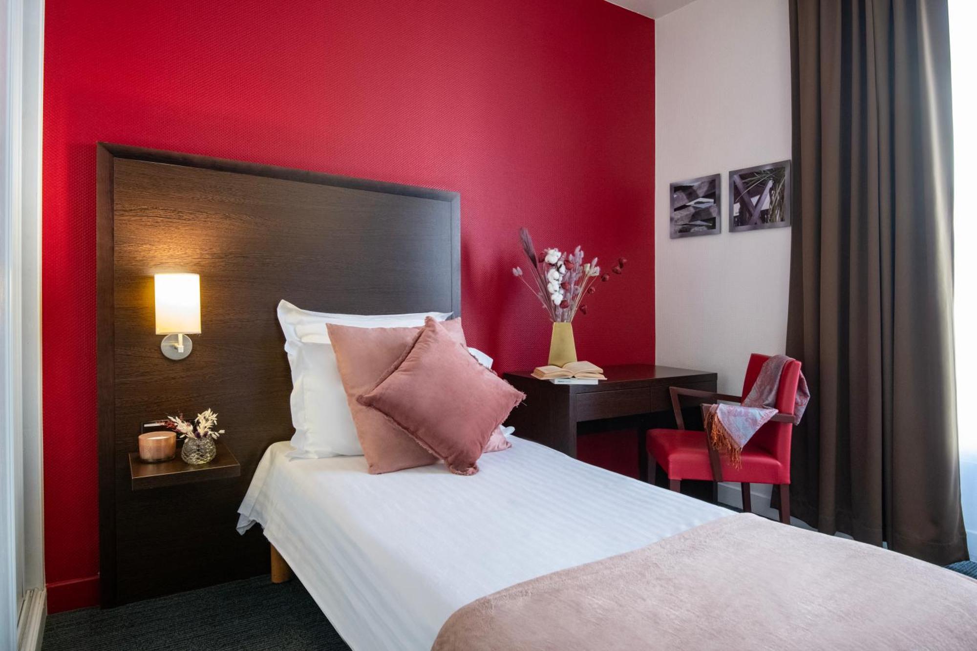 Hotel Vendome Menton - Reouverture ภายนอก รูปภาพ