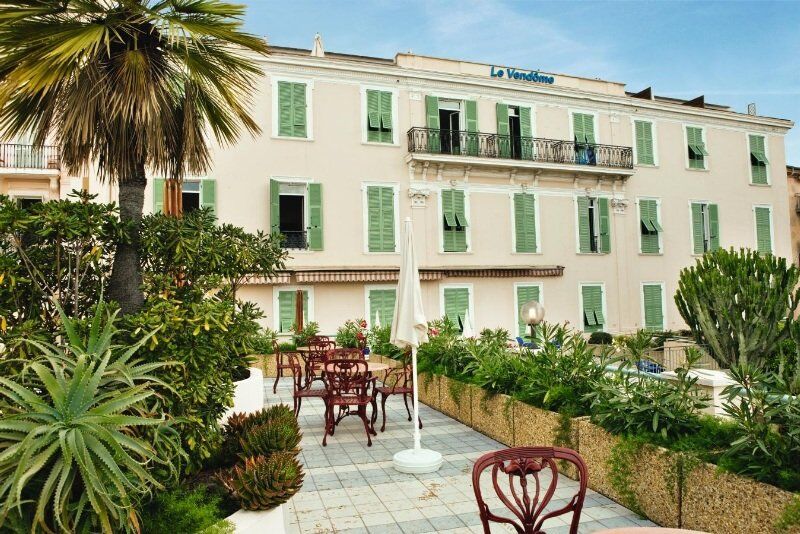 Hotel Vendome Menton - Reouverture ภายนอก รูปภาพ